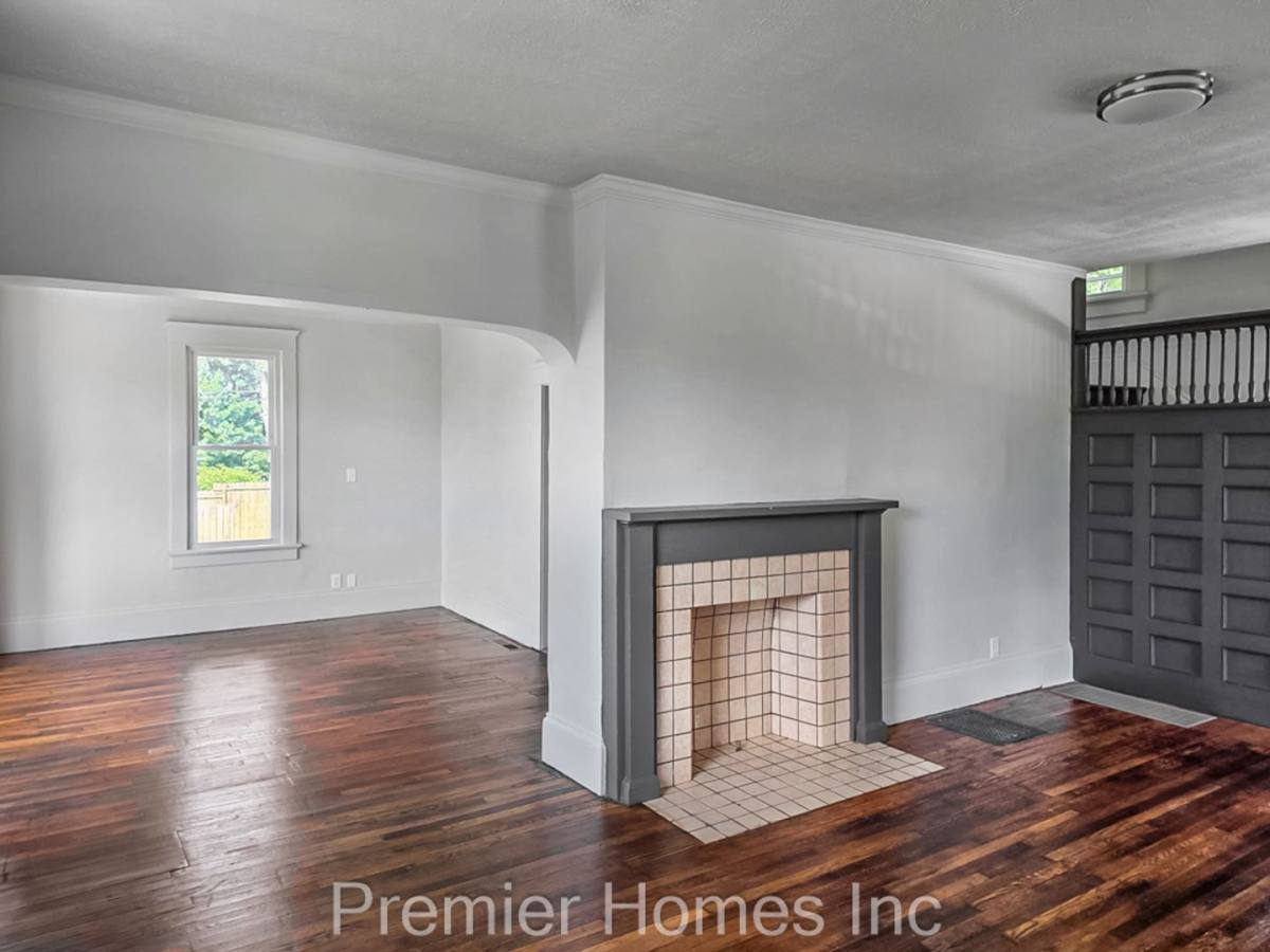 House for rent at 1309 Piedmont Ave NE, Canton, OH 44714