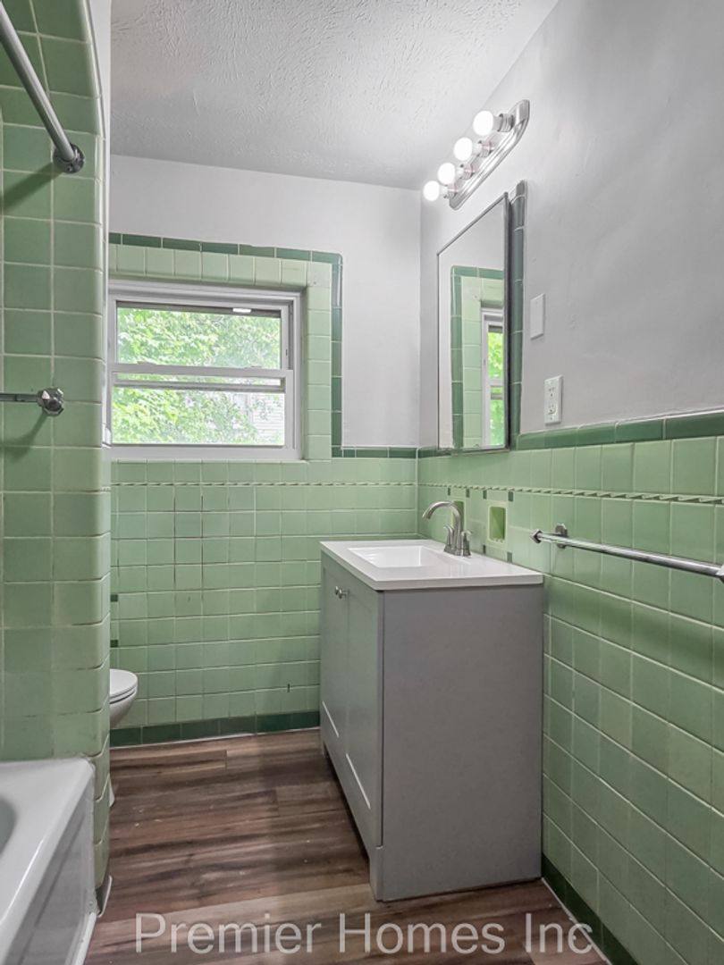 House for rent at 1309 Piedmont Ave NE, Canton, OH 44714