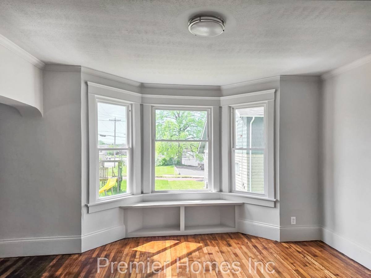 House for rent at 1309 Piedmont Ave NE, Canton, OH 44714