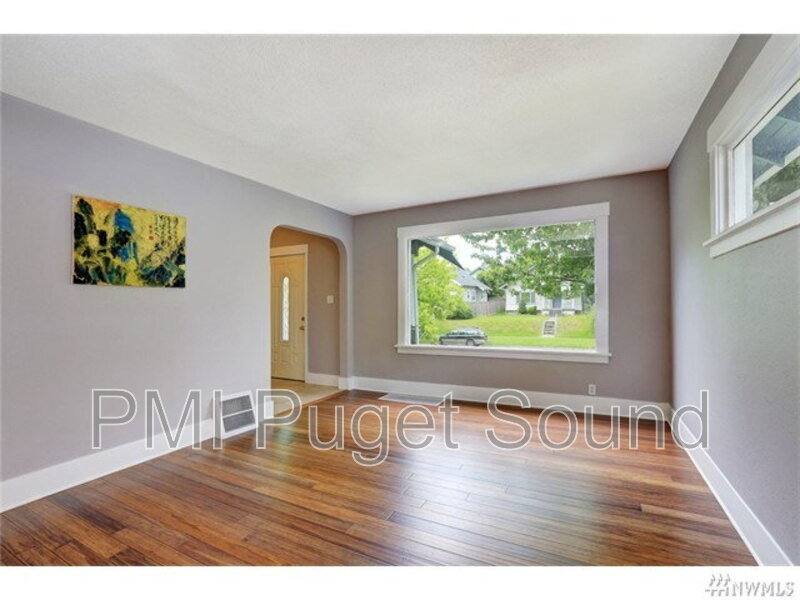 House for rent at 1108 S Ridgewood Ave, Tacoma, WA 98405