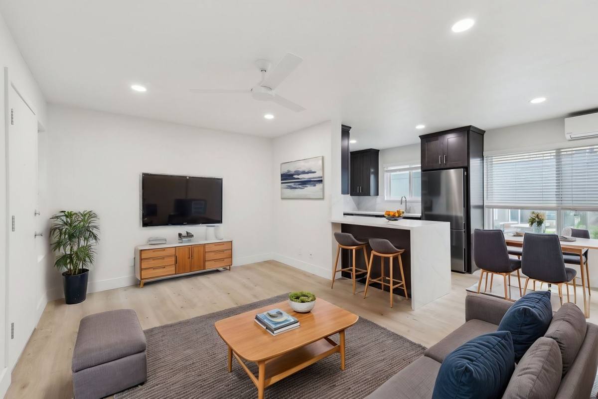Apartment for rent at 4850 Muir Ave, San Diego, CA 92107