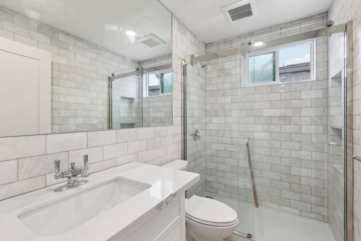 Apartment for rent at 4850 Muir Ave, San Diego, CA 92107
