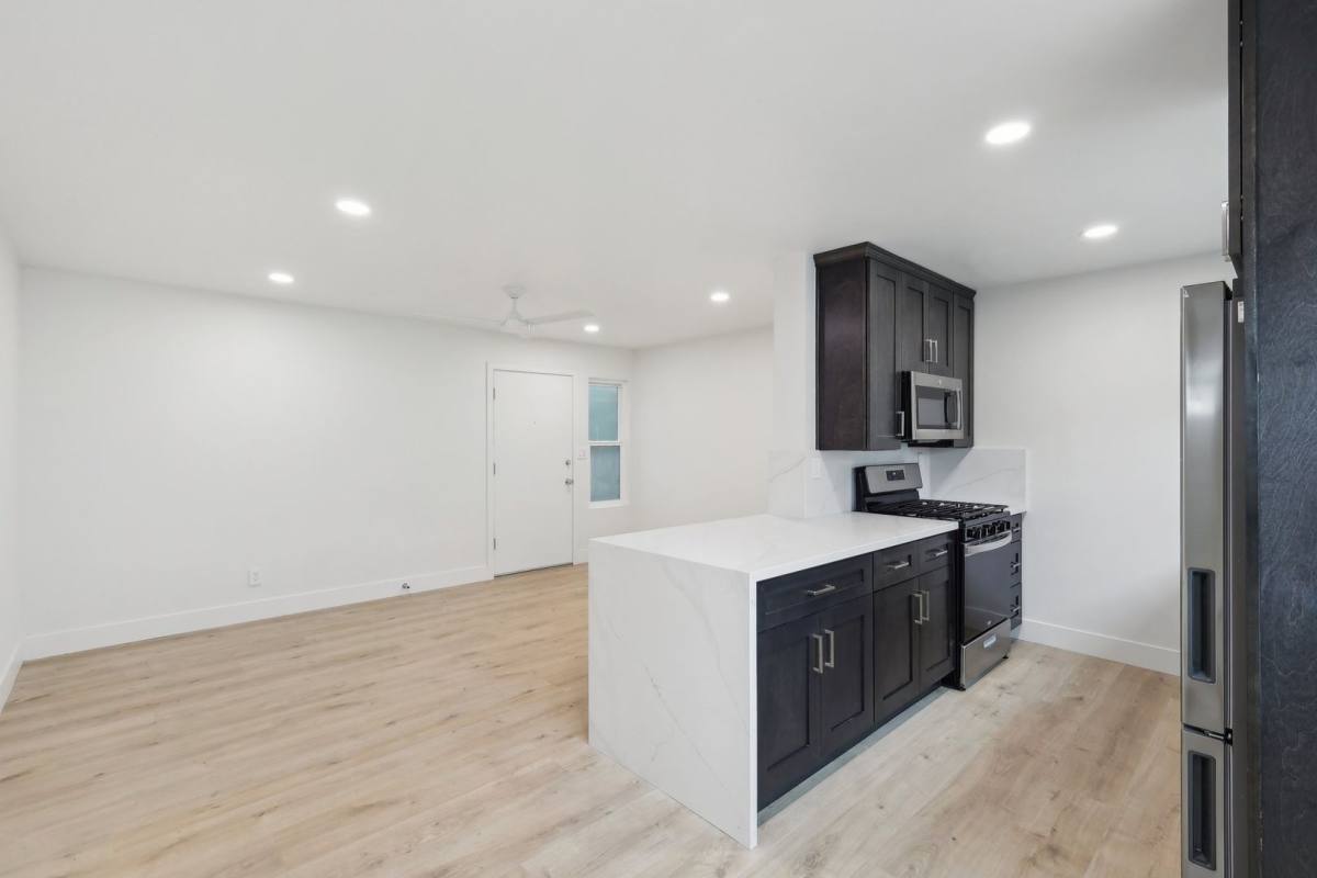 Apartment for rent at 4850 Muir Ave, San Diego, CA 92107