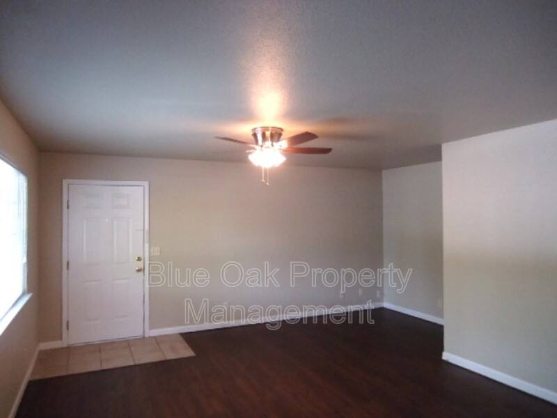 Apartment for rent at 925 Oak Lawn Ave #2, Chico, CA 95926