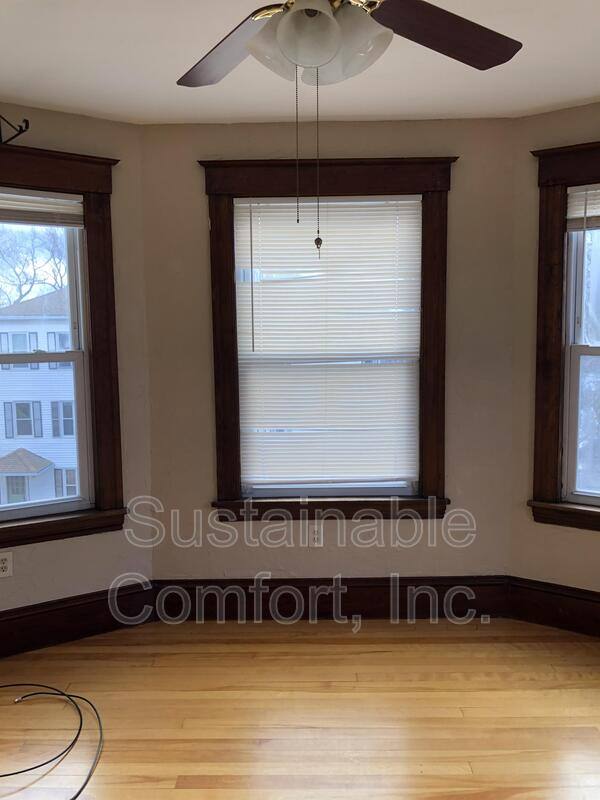Apartment for rent at 39 Dartmouth St #2, Worcester, MA 01604