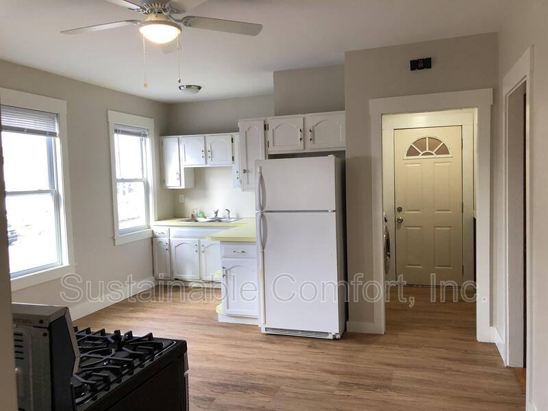 Apartment for rent at 39 Dartmouth St #2, Worcester, MA 01604