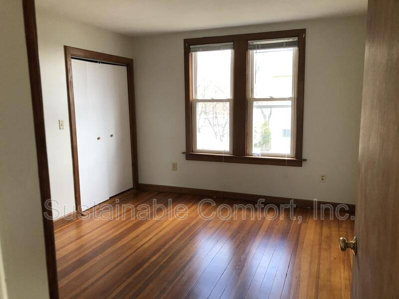 Apartment for rent at 39 Dartmouth St #2, Worcester, MA 01604