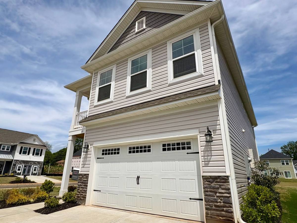 House for rent at 101 Brown Circle, Easley, SC 29642