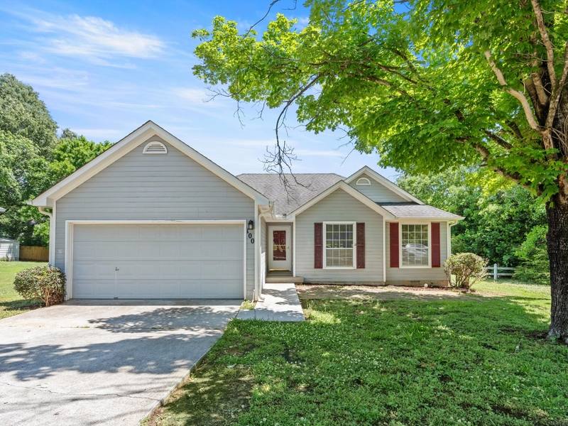 House for rent at 100 River Oaks Dr, Madison, AL 35758