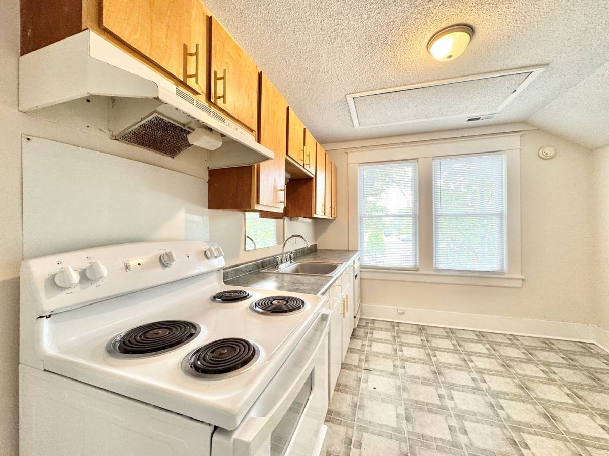 House for rent at 912 Union St #B, Greensboro, NC 27403