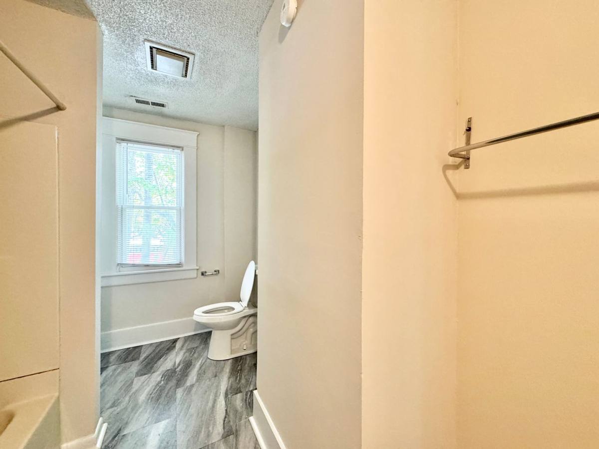 House for rent at 912 Union St #B, Greensboro, NC 27403