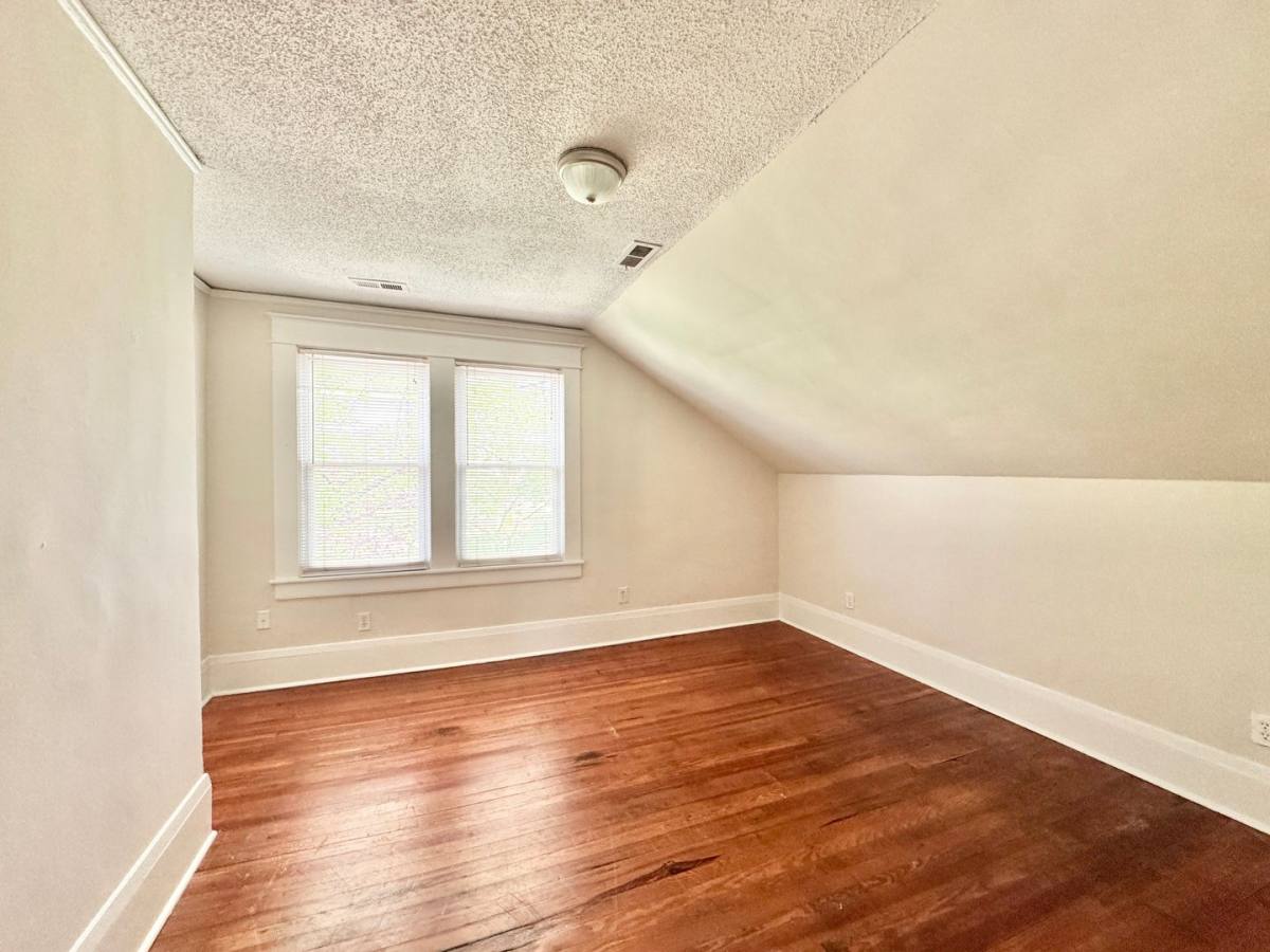 House for rent at 912 Union St #B, Greensboro, NC 27403