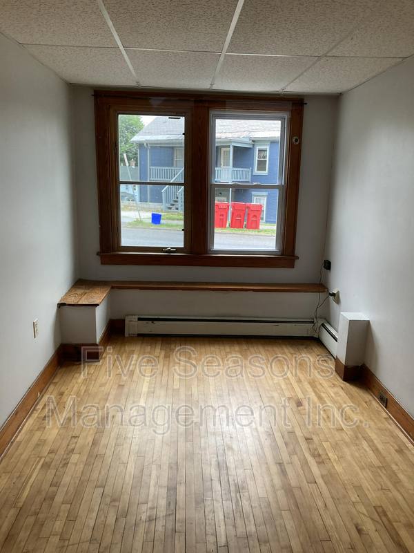 Apartment for rent at 9 Chase St #1, Burlington, VT 05401