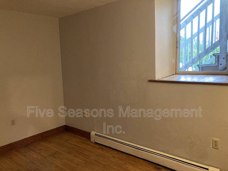 Apartment for rent at 9 Chase St #1, Burlington, VT 05401