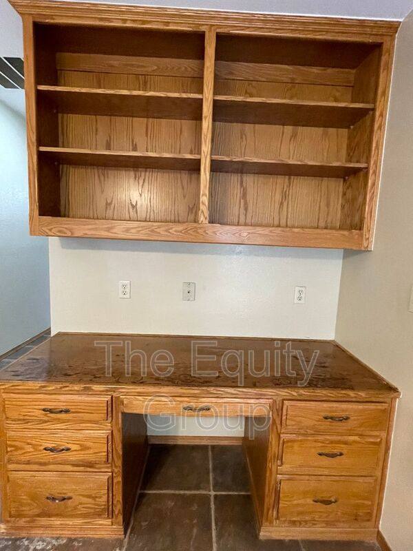 House for rent at 605 E Babcock Ave, Visalia, CA 93292
