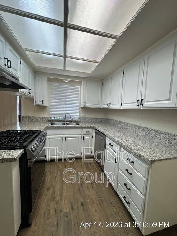 House for rent at 312 1 2 N Park St, Visalia, CA 93291