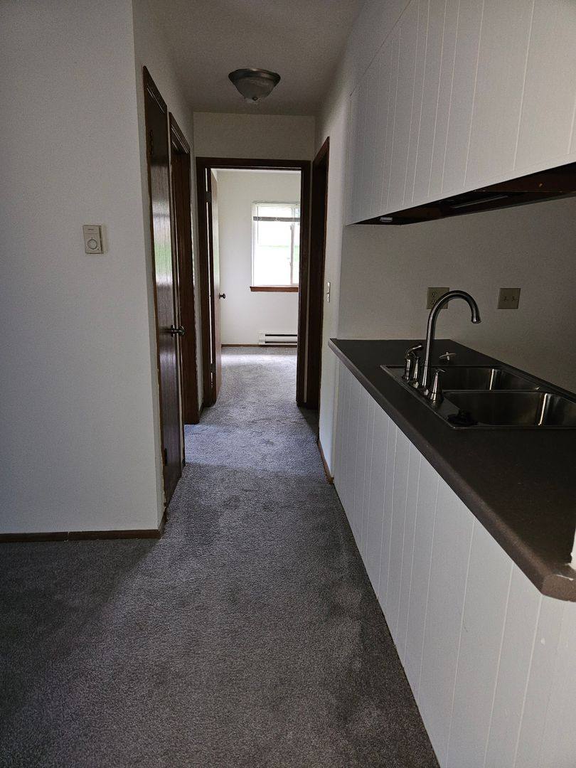 Apartment for rent at 1385 Meadowcreek Dr, Pewaukee, WI 53072