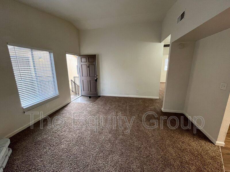 Condo for rent at 4052 W Meadow Ave, Visalia, CA 93277