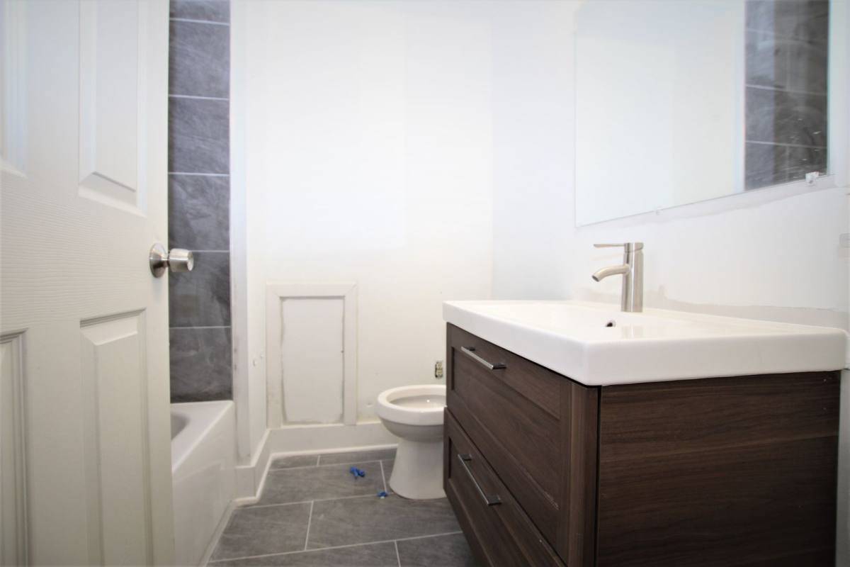 Apartment for rent at 454 E Girard Ave, Philadelphia, PA 19125