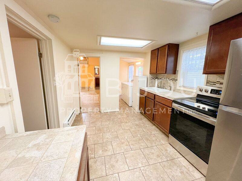 House for rent at 523 E Kiowa, Colorado Springs, CO 80903
