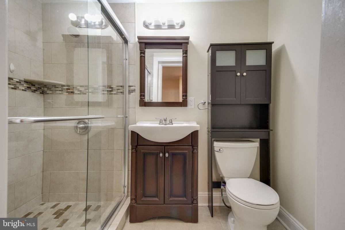 Apartment for rent at 4639 Umbria St #1, Philadelphia, PA 19127