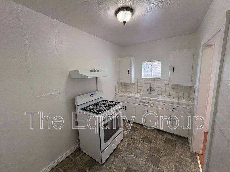 Apartment for rent at 337 N H St #2, Tulare, CA 93274