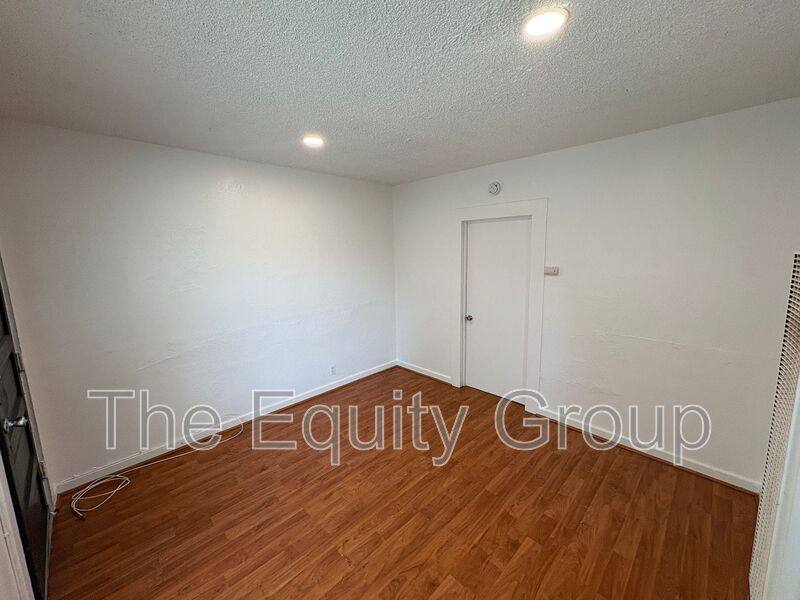 Apartment for rent at 337 N H St #2, Tulare, CA 93274