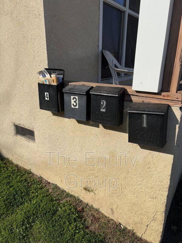 Apartment for rent at 337 N H St #2, Tulare, CA 93274