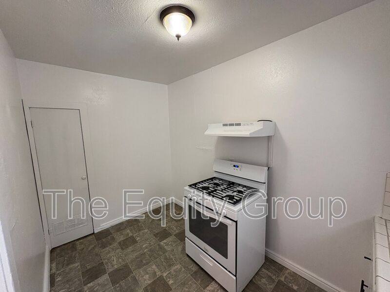 Apartment for rent at 337 N H St #2, Tulare, CA 93274