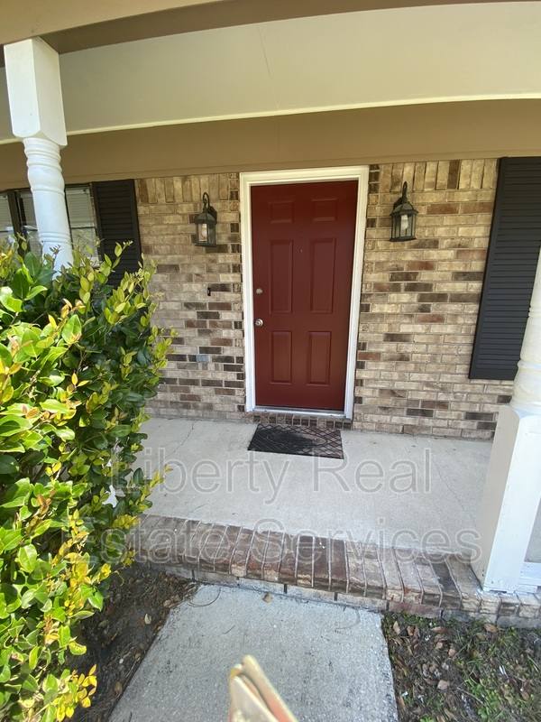 House for rent at 105 Maid Marian Court, Hinesville, GA 31313