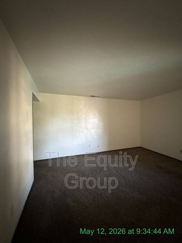 Apartment for rent at 733 S County Center Dr #H, Visalia, CA 93277