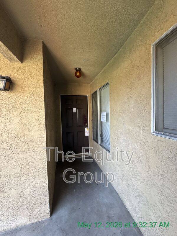 Apartment for rent at 733 S County Center Dr #H, Visalia, CA 93277