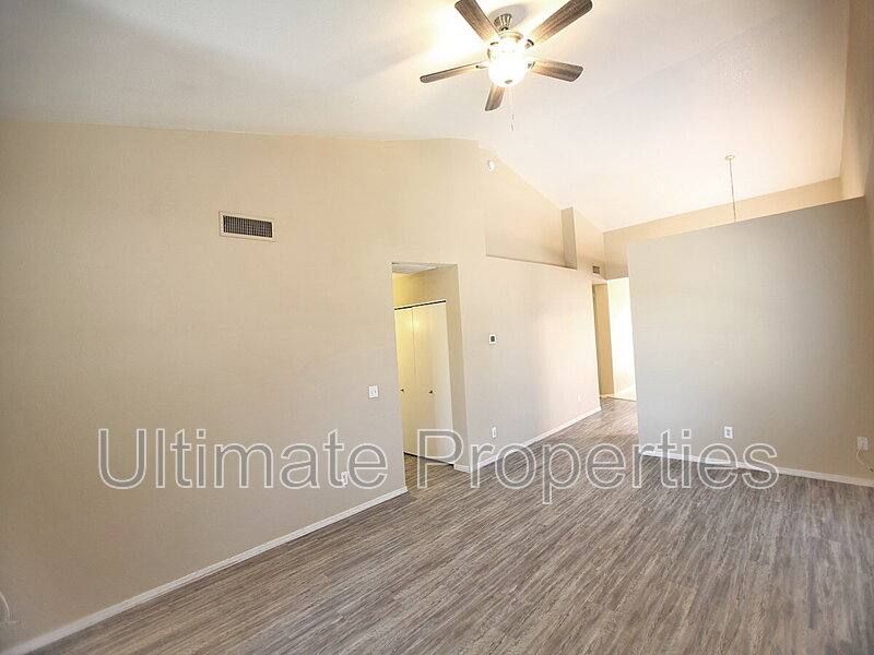 House for rent at 9903 N 77th Ave, Peoria, AZ 85345