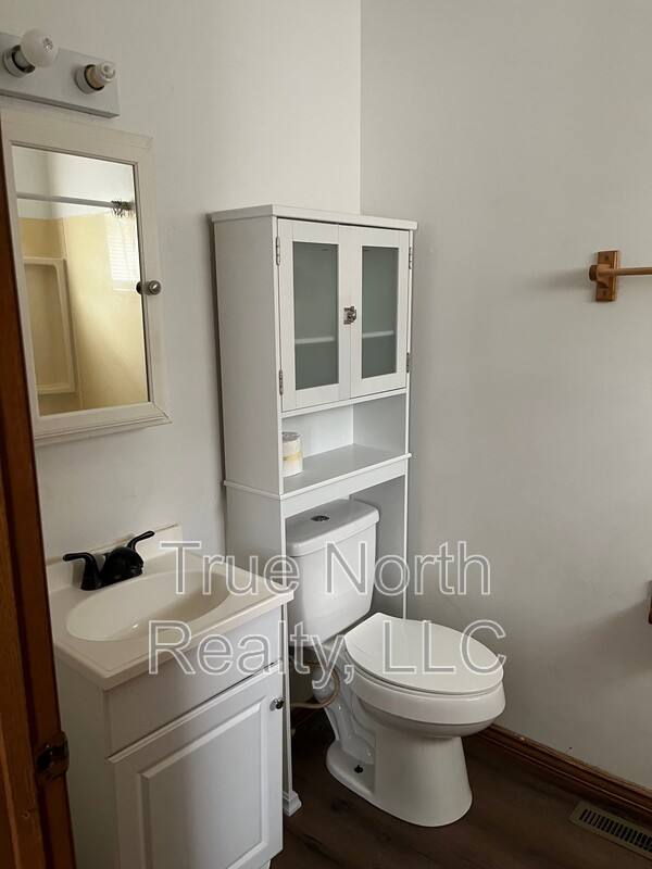 Apartment for rent at 2582 Dresden St #B, Columbus, OH 43211