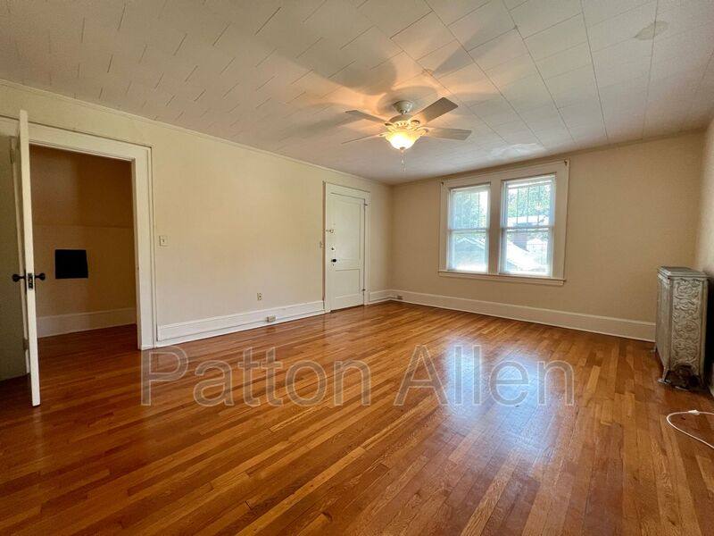 Apartment for rent at 19 Saluda St #4, Asheville, NC 28806