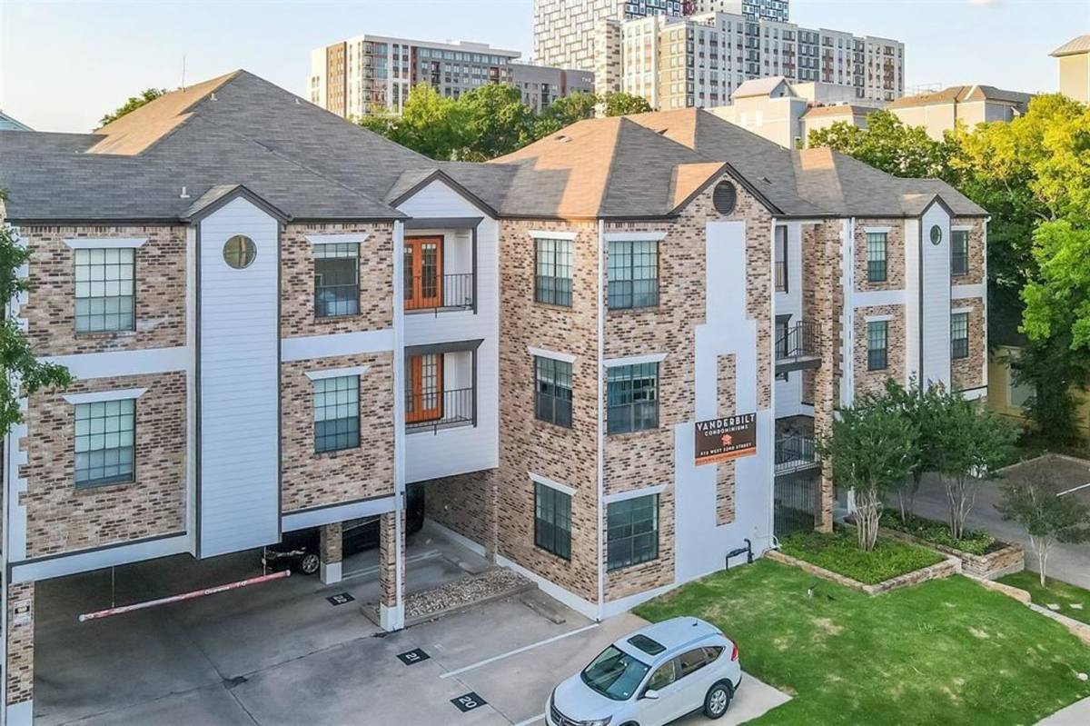 Condo for rent at 912 W 22nd St, Austin, TX 78705