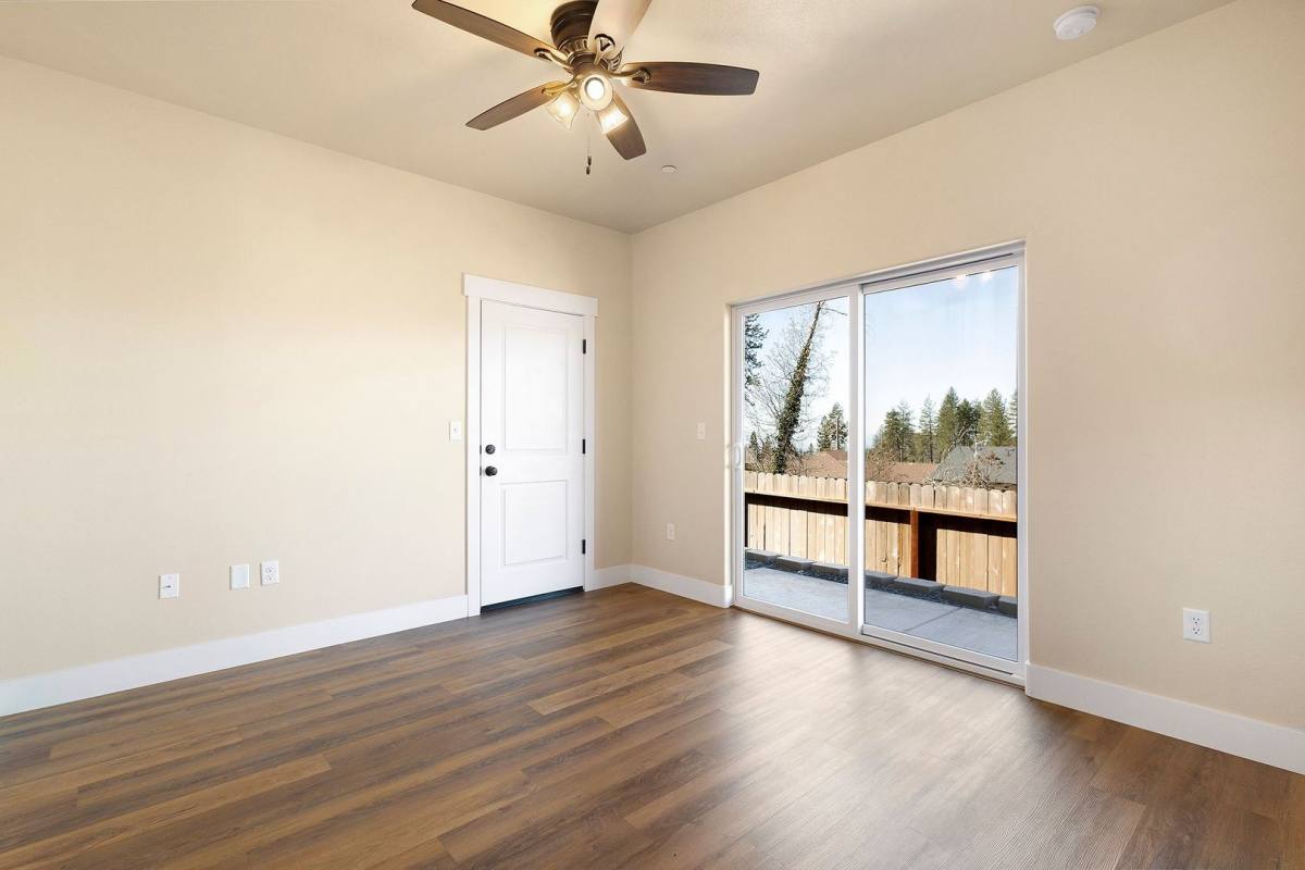 Apartment for rent at 6377-6387 Oak Way, Paradise, CA 95969