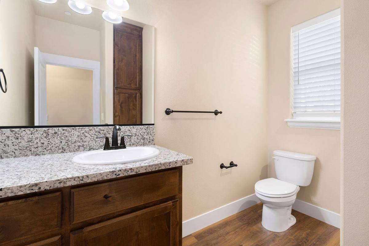 Apartment for rent at 6377-6387 Oak Way, Paradise, CA 95969