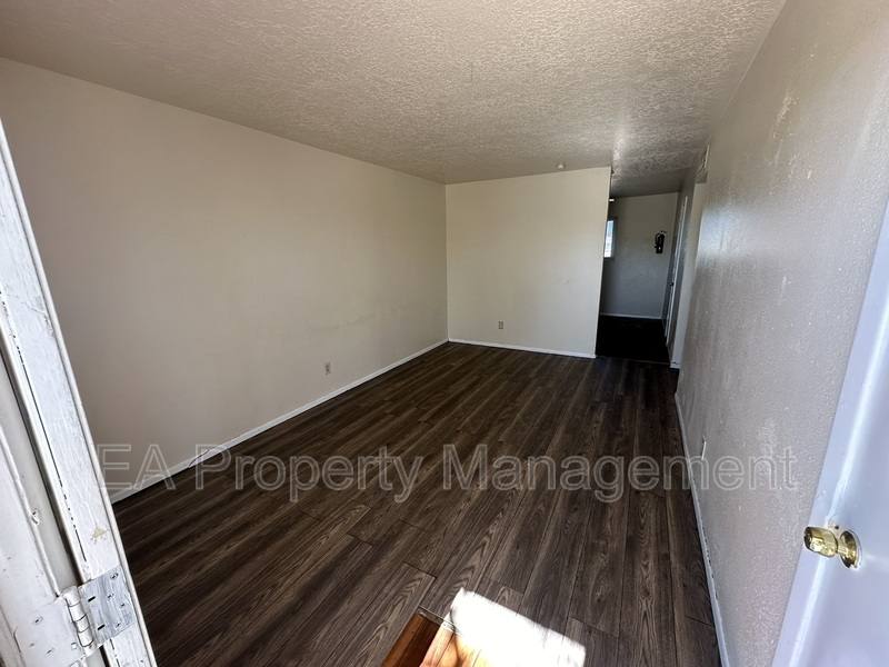 Apartment for rent at 308 Virginia St NE #D, Albuquerque, NM 87108