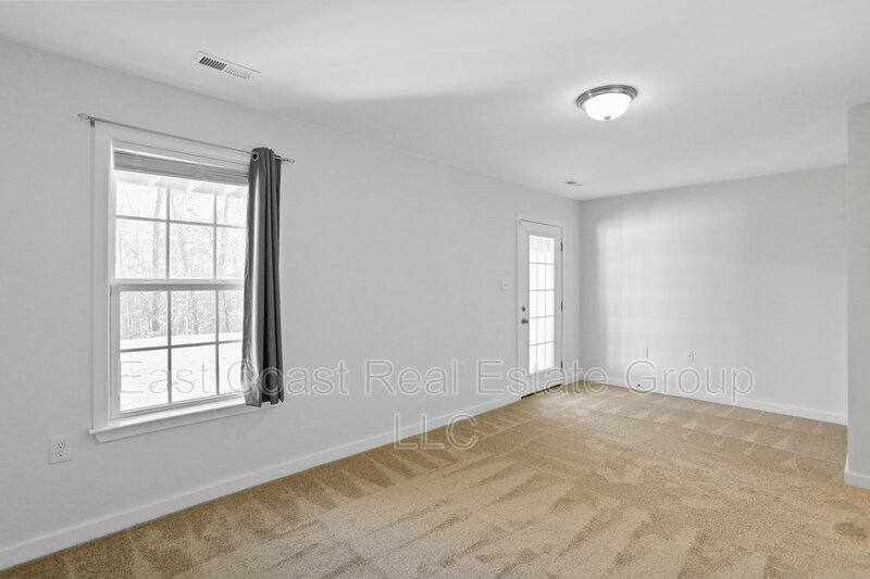 Townhouse for rent at 43 Savage Court, Falling Waters, WV 25419