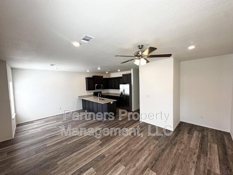 Apartment for rent at 779 S Amarillo Ave #1, Fayetteville, AR 72704