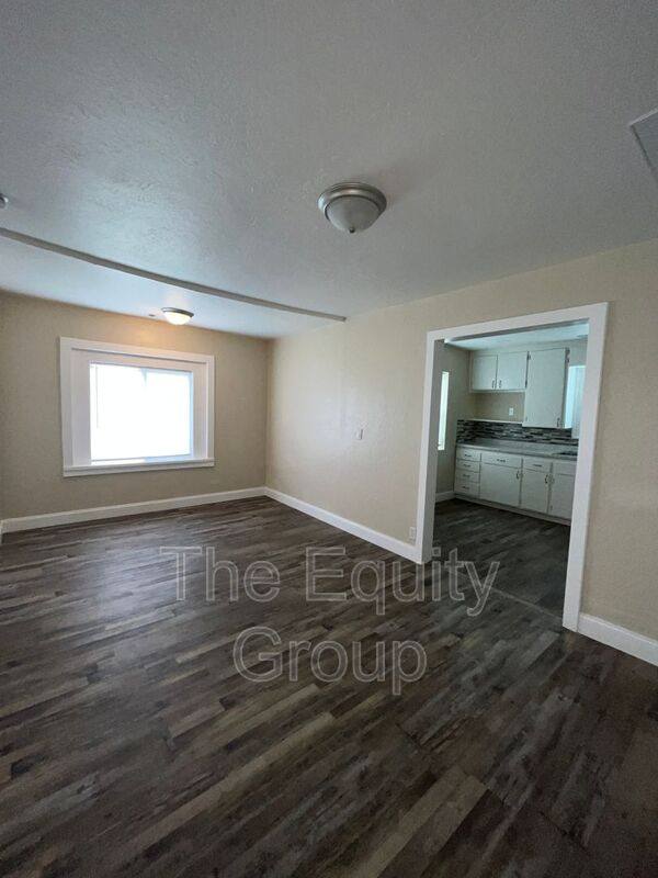 Apartment for rent at 13405 Ave #432, Orosi, CA 93647