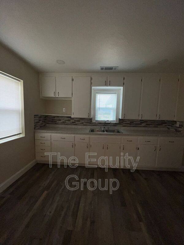 Apartment for rent at 13405 Ave #432, Orosi, CA 93647