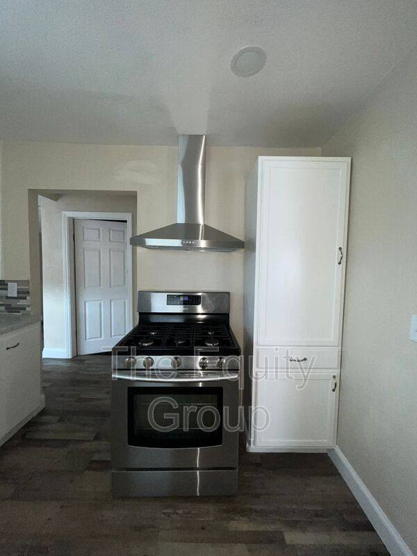 Apartment for rent at 13405 Ave #432, Orosi, CA 93647