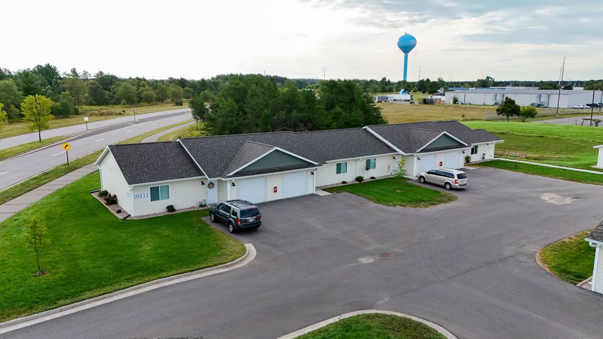 Apartment for rent at 10000 Calumet St, Rothschild, WI 54474