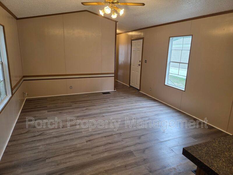 Apartment for rent at 7318 Hayward Ave - P30 #P30, Pensacola, FL 32526