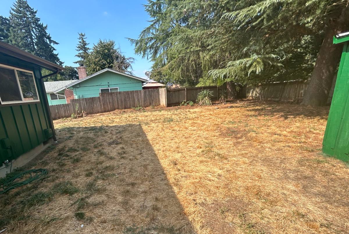 House for rent at 568 Cinderella Loop, Eugene, OR 97404