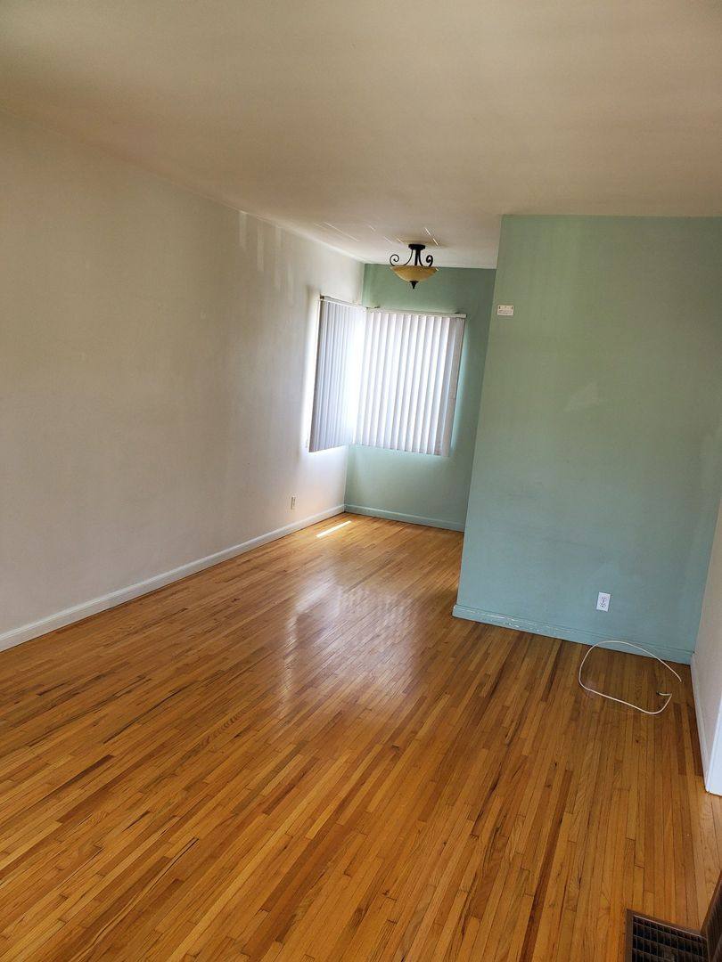 Apartment for rent at 11030-36 Venice Blvd 3801-11 Tilden Ave, Culver City, CA 90230