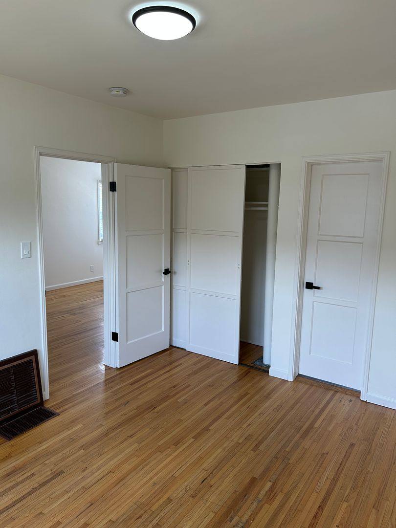 Apartment for rent at 11030-36 Venice Blvd 3801-11 Tilden Ave, Culver City, CA 90230