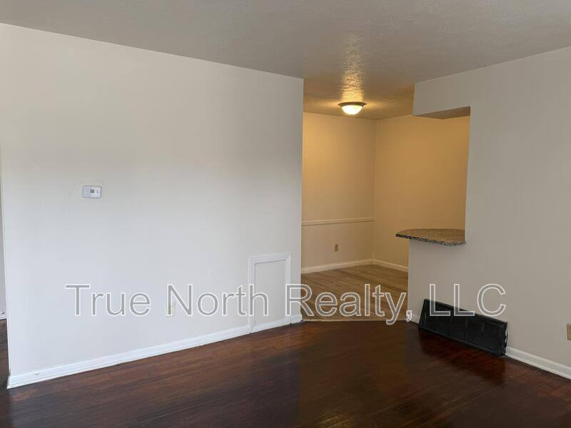 Apartment for rent at 2918 Cleveland Ave #B, Columbus, OH 43224